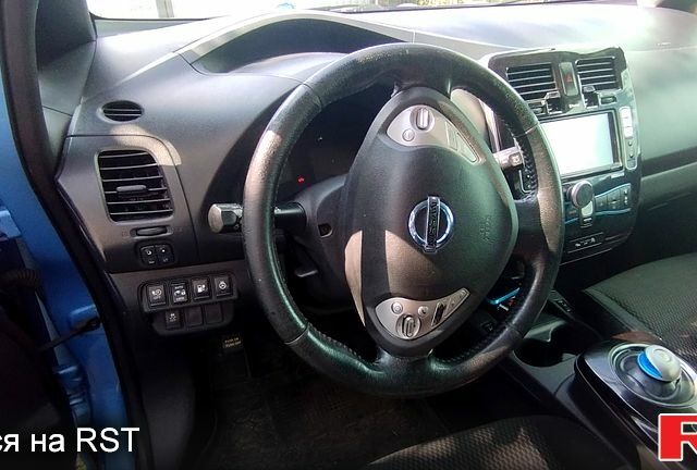 Ниссан Лиф, объемом двигателя 80 л и пробегом 395 тыс. км за 6500 $, фото 2 на Automoto.ua