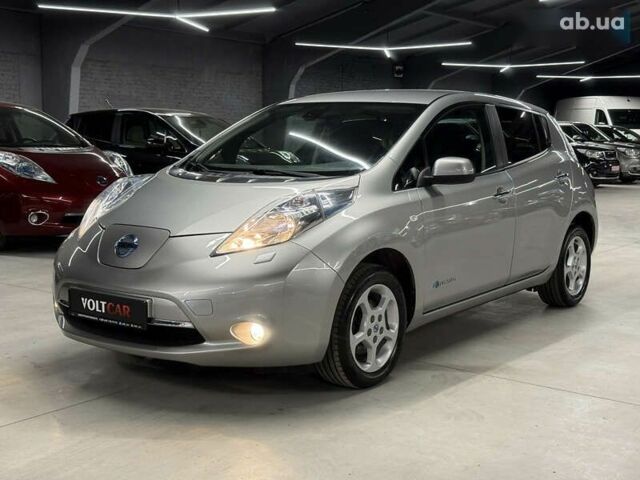 Ниссан Лиф, объемом двигателя 0 л и пробегом 93 тыс. км за 5700 $, фото 16 на Automoto.ua