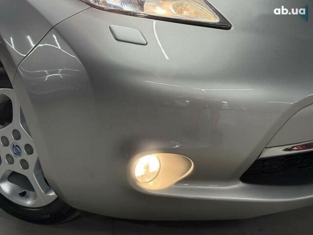 Ниссан Лиф, объемом двигателя 0 л и пробегом 93 тыс. км за 5700 $, фото 5 на Automoto.ua