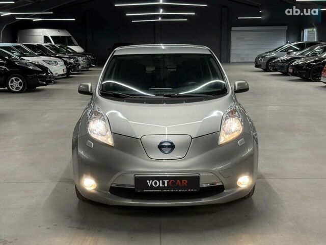 Ниссан Лиф, объемом двигателя 0 л и пробегом 93 тыс. км за 5700 $, фото 12 на Automoto.ua