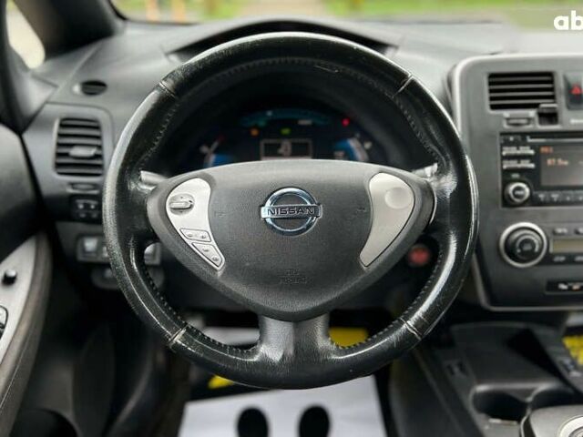 Ниссан Лиф, объемом двигателя 0 л и пробегом 73 тыс. км за 6450 $, фото 12 на Automoto.ua