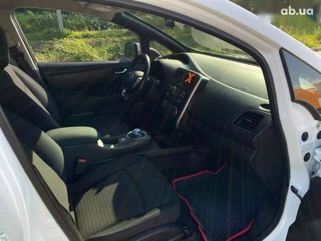 Ниссан Лиф, объемом двигателя 0 л и пробегом 175 тыс. км за 4690 $, фото 21 на Automoto.ua