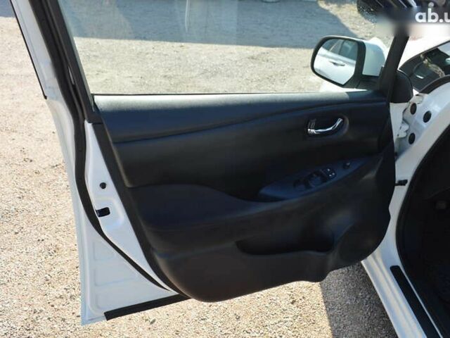 Ніссан Ліф, об'ємом двигуна 0 л та пробігом 118 тис. км за 6900 $, фото 5 на Automoto.ua