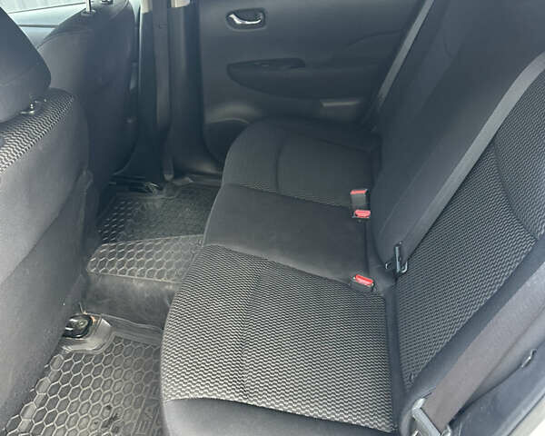 Ниссан Лиф, объемом двигателя 0 л и пробегом 130 тыс. км за 6200 $, фото 10 на Automoto.ua