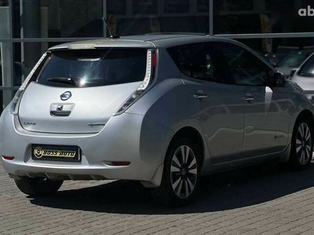 Ниссан Лиф, объемом двигателя 0 л и пробегом 153 тыс. км за 6800 $, фото 5 на Automoto.ua