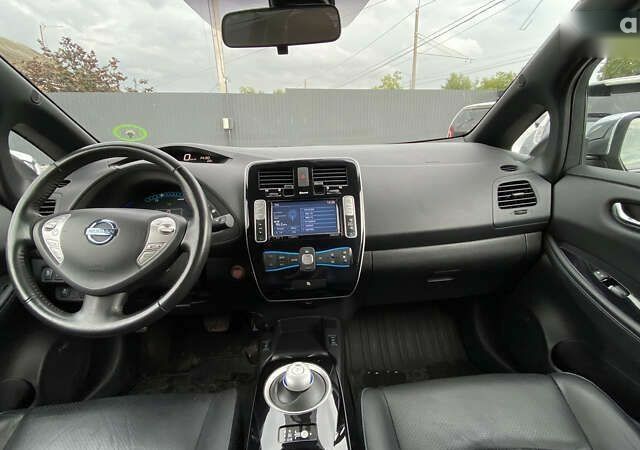 Ніссан Ліф, об'ємом двигуна 0 л та пробігом 115 тис. км за 6800 $, фото 25 на Automoto.ua