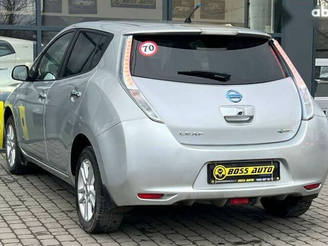 Ниссан Лиф, объемом двигателя 0 л и пробегом 100 тыс. км за 6000 $, фото 4 на Automoto.ua