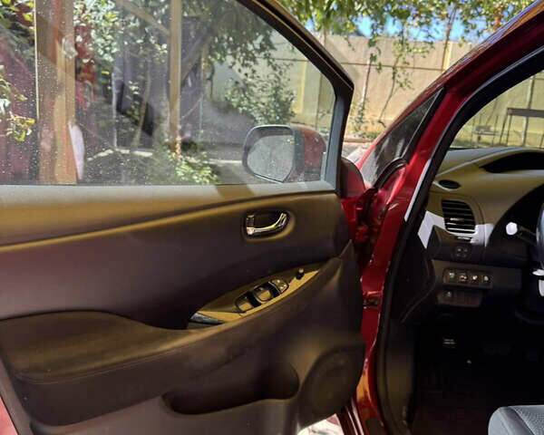 Ніссан Ліф, об'ємом двигуна 0 л та пробігом 131 тис. км за 6500 $, фото 5 на Automoto.ua