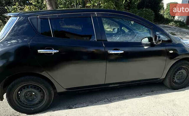 Ниссан Лиф, объемом двигателя 0 л и пробегом 162 тыс. км за 5100 $, фото 5 на Automoto.ua