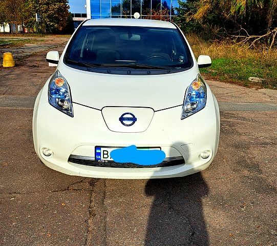 Ніссан Ліф 2013 у Кропивницькому (Кіровограді) на Automoto.ua Ніссан Ліф, об'ємом двигуна 80 л та пробігом 0 тис. км за 5600 $, фото 1 на Automoto.ua