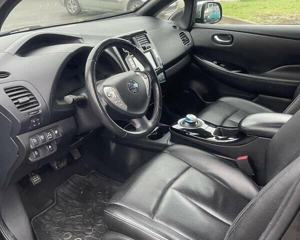 Ниссан Лиф, объемом двигателя 0 л и пробегом 125 тыс. км за 5450 $, фото 10 на Automoto.ua
