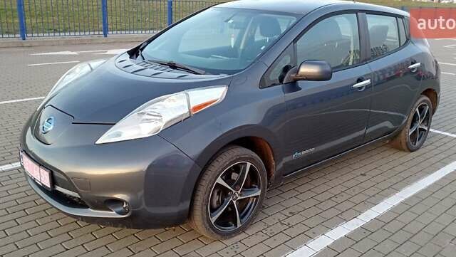 Ниссан Лиф, объемом двигателя 0 л и пробегом 173 тыс. км за 5200 $, фото 7 на Automoto.ua