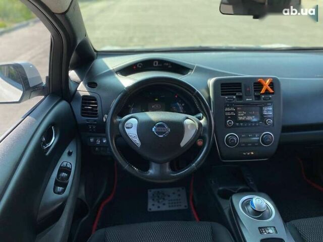 Ніссан Ліф, об'ємом двигуна 0 л та пробігом 175 тис. км за 4990 $, фото 14 на Automoto.ua