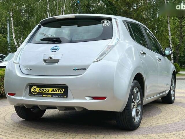 Ниссан Лиф, объемом двигателя 0 л и пробегом 73 тыс. км за 6450 $, фото 6 на Automoto.ua