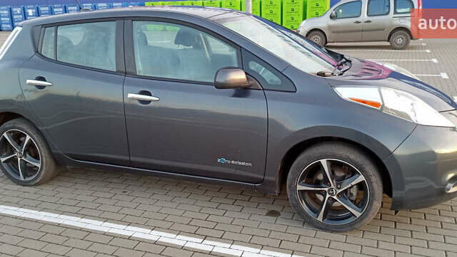 Ниссан Лиф, объемом двигателя 0 л и пробегом 173 тыс. км за 5200 $, фото 3 на Automoto.ua