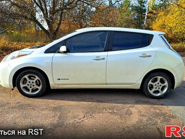 Ніссан Ліф 2013 у Кропивницькому (Кіровограді) на Automoto.ua Ніссан Ліф, об'ємом двигуна 80 л та пробігом 0 тис. км за 5600 $, фото 4 на Automoto.ua