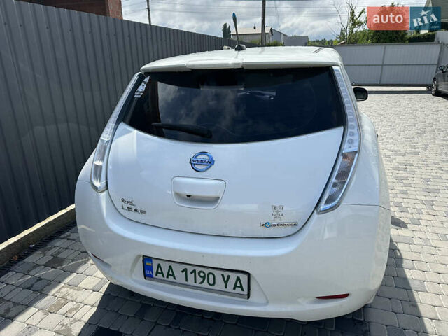 Ниссан Лиф, объемом двигателя 0 л и пробегом 130 тыс. км за 6200 $, фото 6 на Automoto.ua