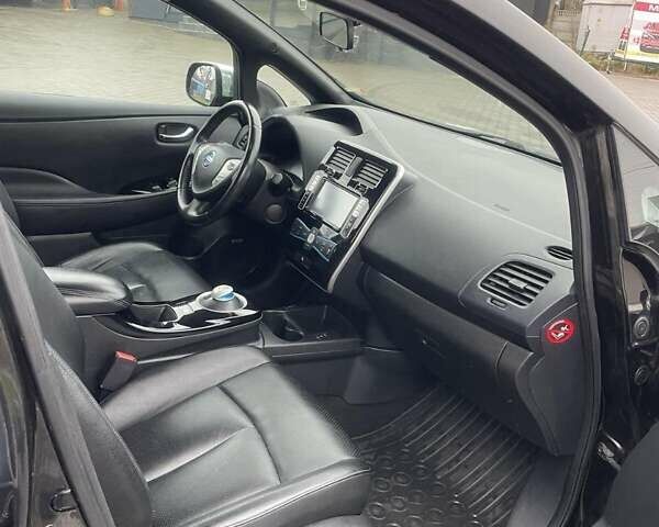 Ниссан Лиф, объемом двигателя 0 л и пробегом 125 тыс. км за 5450 $, фото 19 на Automoto.ua