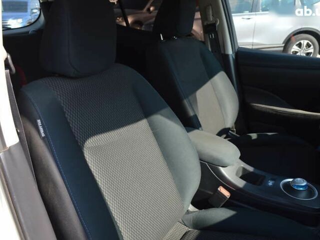 Ніссан Ліф, об'ємом двигуна 0 л та пробігом 118 тис. км за 6900 $, фото 18 на Automoto.ua