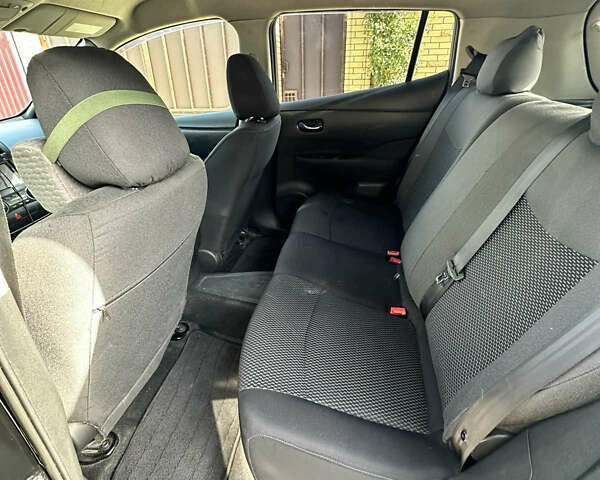 Ниссан Лиф, объемом двигателя 0 л и пробегом 162 тыс. км за 5100 $, фото 6 на Automoto.ua