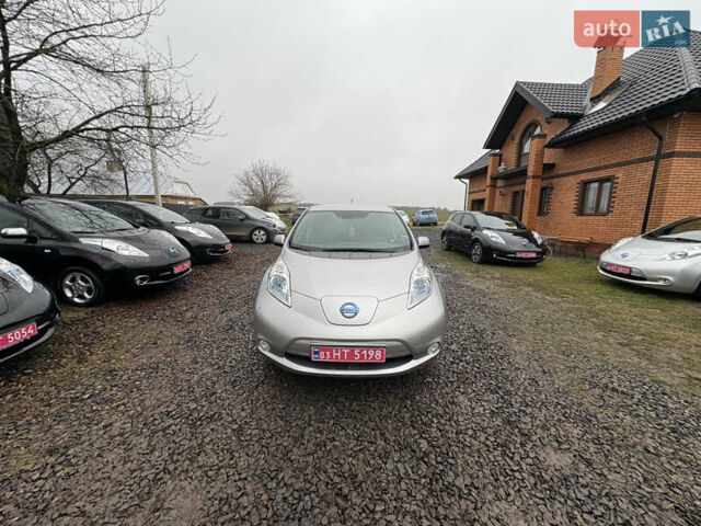 Ниссан Лиф, объемом двигателя 0 л и пробегом 168 тыс. км за 5800 $, фото 12 на Automoto.ua