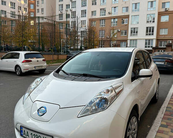 Ниссан Лиф, объемом двигателя 0 л и пробегом 130 тыс. км за 6200 $, фото 3 на Automoto.ua