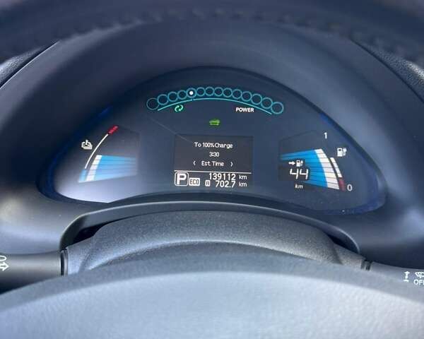 Ниссан Лиф, объемом двигателя 0 л и пробегом 139 тыс. км за 5650 $, фото 24 на Automoto.ua