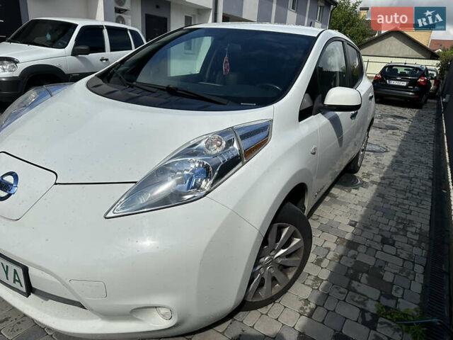 Ниссан Лиф, объемом двигателя 0 л и пробегом 130 тыс. км за 6200 $, фото 5 на Automoto.ua