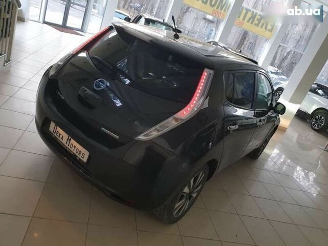 Ниссан Лиф, объемом двигателя 0 л и пробегом 67 тыс. км за 8500 $, фото 5 на Automoto.ua