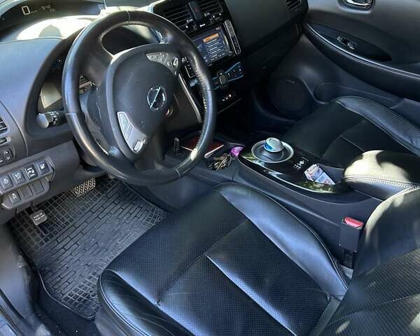 Ниссан Лиф, объемом двигателя 0 л и пробегом 180 тыс. км за 7300 $, фото 8 на Automoto.ua