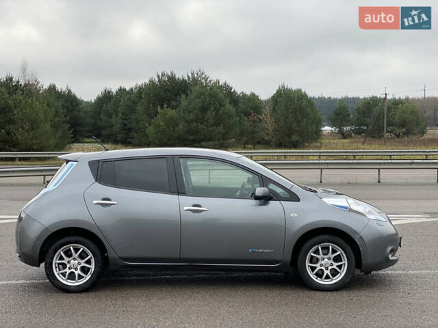 Ниссан Лиф, объемом двигателя 0 л и пробегом 220 тыс. км за 4399 $, фото 5 на Automoto.ua