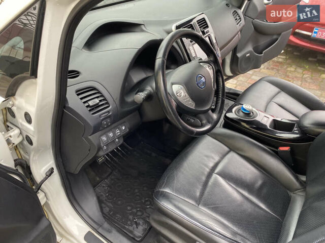 Ниссан Лиф, объемом двигателя 0 л и пробегом 123 тыс. км за 6999 $, фото 16 на Automoto.ua