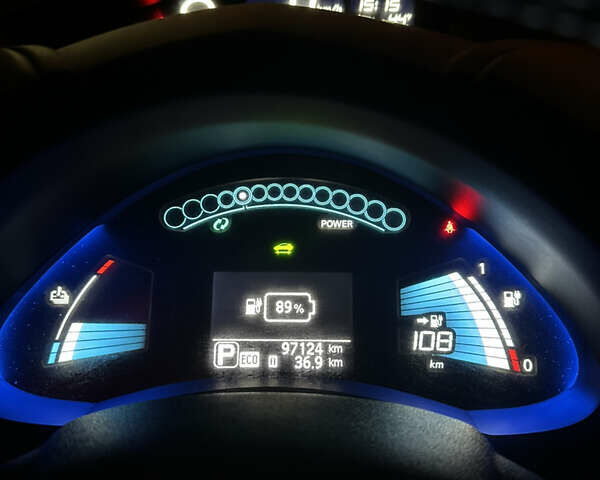 Ниссан Лиф, объемом двигателя 0 л и пробегом 97 тыс. км за 5900 $, фото 31 на Automoto.ua