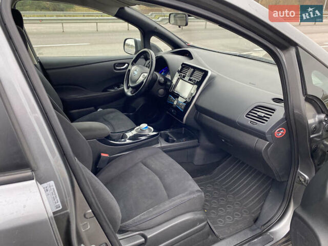 Ниссан Лиф, объемом двигателя 0 л и пробегом 220 тыс. км за 4399 $, фото 16 на Automoto.ua