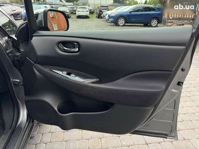 Ніссан Ліф, об'ємом двигуна 0 л та пробігом 159 тис. км за 7500 $, фото 24 на Automoto.ua