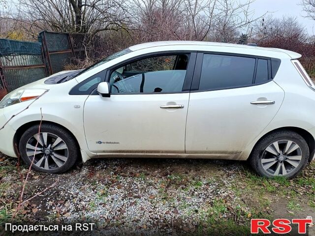 Ниссан Лиф, объемом двигателя 80 л и пробегом 170 тыс. км за 6500 $, фото 5 на Automoto.ua