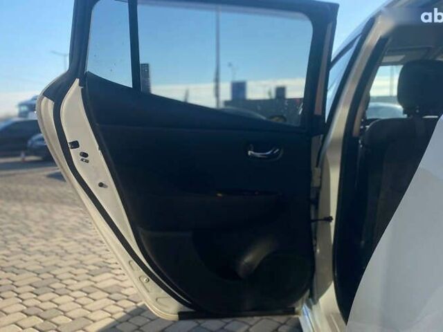 Ніссан Ліф, об'ємом двигуна 0 л та пробігом 122 тис. км за 7700 $, фото 19 на Automoto.ua