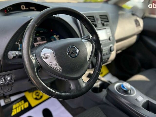 Ниссан Лиф, объемом двигателя 0 л и пробегом 149 тыс. км за 7200 $, фото 16 на Automoto.ua