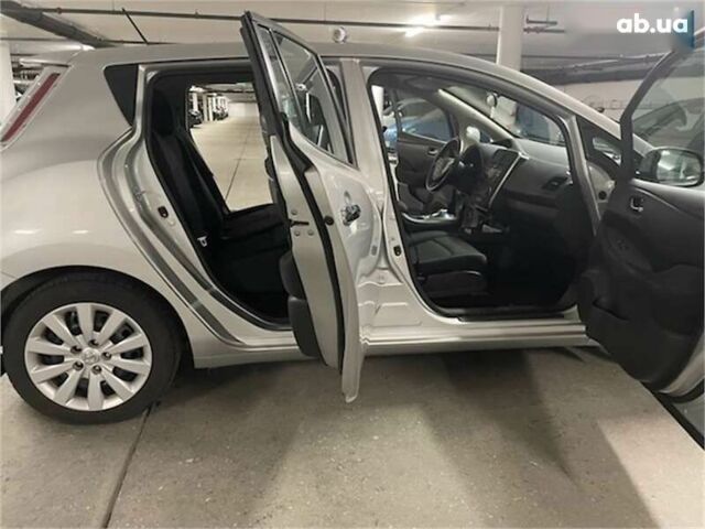 Ниссан Лиф, объемом двигателя 0 л и пробегом 88 тыс. км за 7800 $, фото 11 на Automoto.ua