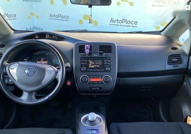 Ниссан Лиф, объемом двигателя 0 л и пробегом 125 тыс. км за 5700 $, фото 24 на Automoto.ua