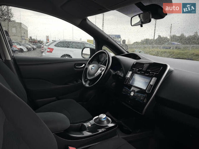 Ниссан Лиф, объемом двигателя 0 л и пробегом 116 тыс. км за 7800 $, фото 34 на Automoto.ua