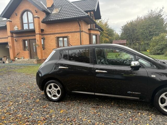 Ниссан Лиф, объемом двигателя 0 л и пробегом 102 тыс. км за 6000 $, фото 2 на Automoto.ua