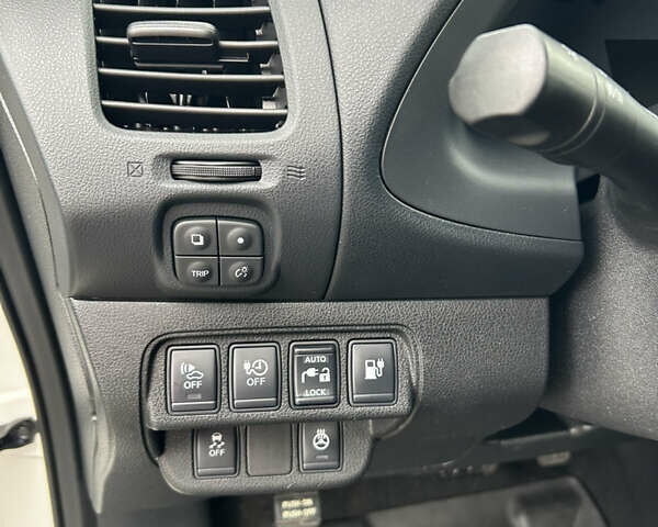 Ниссан Лиф, объемом двигателя 0 л и пробегом 114 тыс. км за 7200 $, фото 5 на Automoto.ua