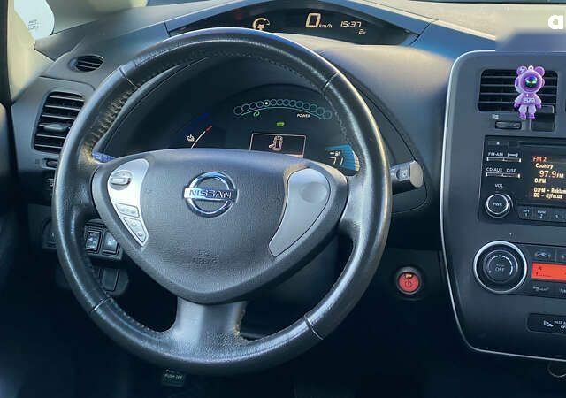 Ниссан Лиф, объемом двигателя 0 л и пробегом 125 тыс. км за 5700 $, фото 12 на Automoto.ua