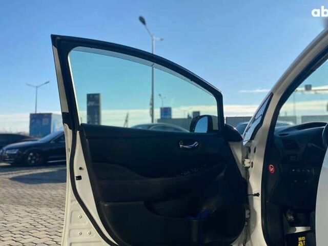 Ніссан Ліф, об'ємом двигуна 0 л та пробігом 122 тис. км за 7700 $, фото 6 на Automoto.ua