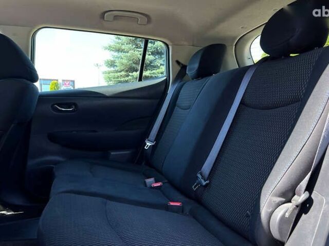 Ниссан Лиф, объемом двигателя 0 л и пробегом 149 тыс. км за 6999 $, фото 10 на Automoto.ua