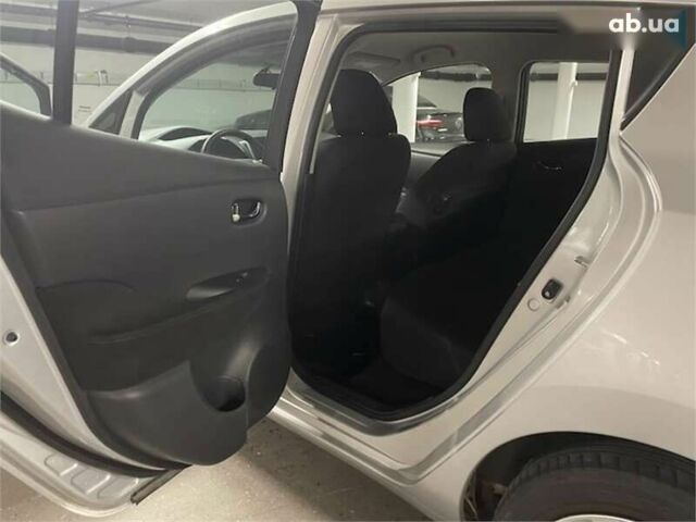 Ниссан Лиф, объемом двигателя 0 л и пробегом 88 тыс. км за 7800 $, фото 9 на Automoto.ua