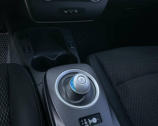 Ниссан Лиф, объемом двигателя 0 л и пробегом 149 тыс. км за 7700 $, фото 18 на Automoto.ua