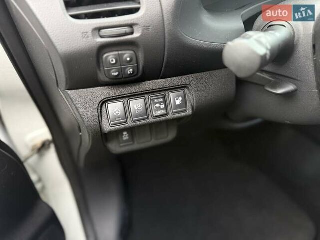 Ниссан Лиф, объемом двигателя 0 л и пробегом 167 тыс. км за 3999 $, фото 19 на Automoto.ua