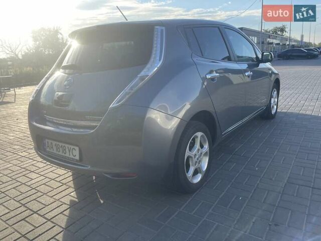 Ниссан Лиф, объемом двигателя 0 л и пробегом 110 тыс. км за 9500 $, фото 9 на Automoto.ua